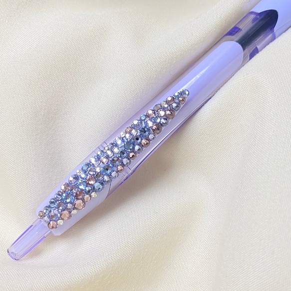 キラキラボールペン スワロフスキー Swarovski デコレーション ジェットストリーム 0 5 0 38 かわいい 文房具 ステーショナリー Cerisenail 通販 Creema クリーマ ハンドメイド 手作り クラフト作品の販売サイト