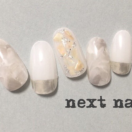 グレー ホワイト ミラーネイル シェルネイル マーブルネイル ネイルチップ ネイルシール Nextnail 通販 Creema クリーマ ハンドメイド 手作り クラフト作品の販売サイト