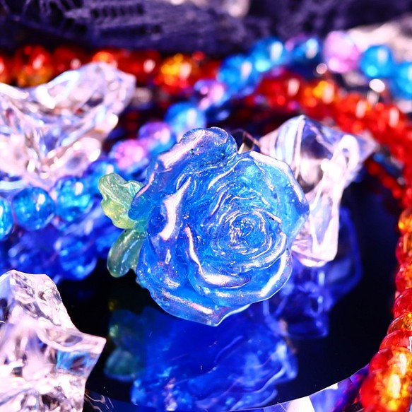 水色バラの花言葉は夢が叶う 一輪の美しさ フリーサイズの青バラの指輪 レジン作品 指輪 リング なこふぁくとりー 通販 Creema クリーマ ハンドメイド 手作り クラフト作品の販売サイト