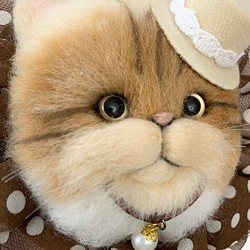 ゴールデンヘアの猫の羊毛の壁掛けハンドメイド 1枚目の画像