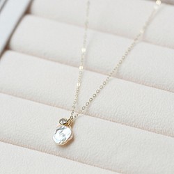 6月誕生石日系輕珠寶。優雅單鑽巴洛克珍珠 14KGF極細項鍊 鎖骨鍊 第1張的照片