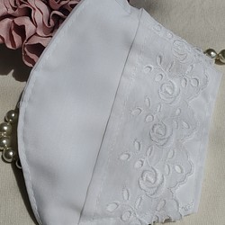 　不織布マスクカバー　㉑　バラ刺繍 1枚目の画像