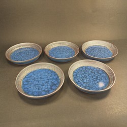 青瓷小皿　五個セット　唐山窯製　青瓷　青磁　銘々皿　小皿　手作り　やきもの　焼物　陶器 1枚目の画像