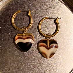 卡波，caramel jelly heart earring ♥️ 焦糖果凍愛心耳環 第1張的照片