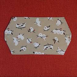 仮置き マスクケース(立体用)  鳥  シマエナガ  ベージュ 1枚目の画像