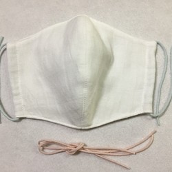ダブルガーゼの立体マスク・大人用　フィルターポケット付き　白 1枚目の画像