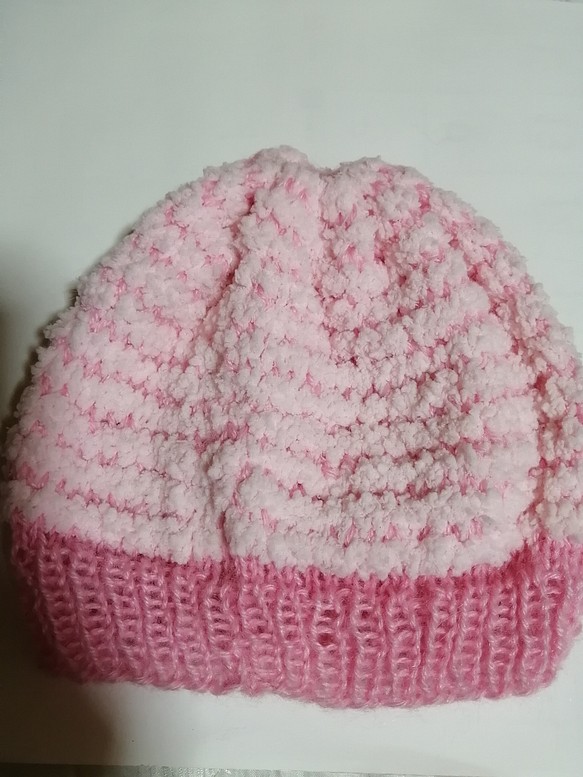 毛糸の帽子ハンドメイドピンク 1枚目の画像