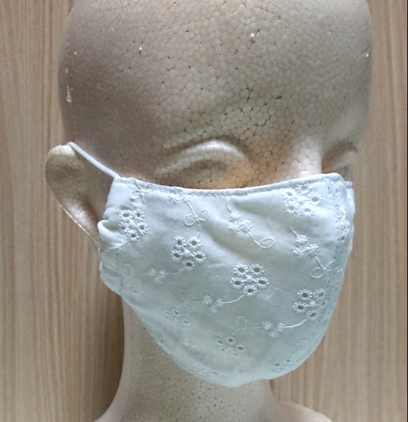 布マスク 花柄レース 白 ガーゼor冷感 白 S M L LL 立体型マスク 1枚目の画像