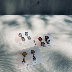 [DUALコレクション]本革の形をしたイヤリング-ビーズ 1枚目の画像