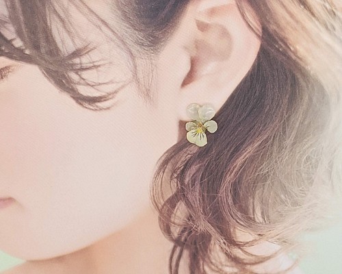 ビオラ 本物のお花のアクセサリー ピアス イヤリング ピアス