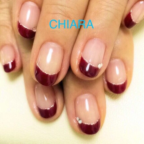 No 31 シンプルボルドーフレンチネイル お呼ばれ ブライダル 大人ネイル ネイルチップ ネイルシール 大人のネイル Chiaranails 通販 Creema クリーマ ハンドメイド 手作り クラフト作品の販売サイト