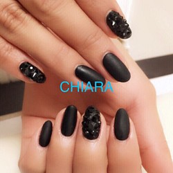 No 56 クールブラックスワロネイル マットコート スワロ おしゃれ 普段使い ネイルチップ ネイルシール 大人ネイルチップ Chiaranails 通販 Creema クリーマ ハンドメイド 手作り クラフト作品の販売サイト