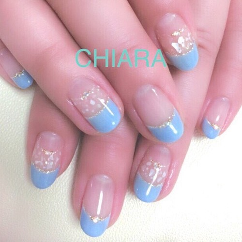 No 90 淡いブルーシェルフレンチ ブライダル 春夏ネイル フレンチ ネイルチップ ネイルシール 大人ネイルチップ Chiaranails 通販 Creema クリーマ ハンドメイド 手作り クラフト作品の販売サイト