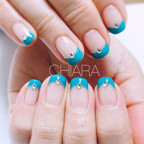 No 312 ブルーシンプルフレンチ ターコイズ リゾート 旅行 ブライダル ネイルチップ ネイルシール 大人のネイル Chiaranails 通販 Creema クリーマ ハンドメイド 手作り クラフト作品の販売サイト