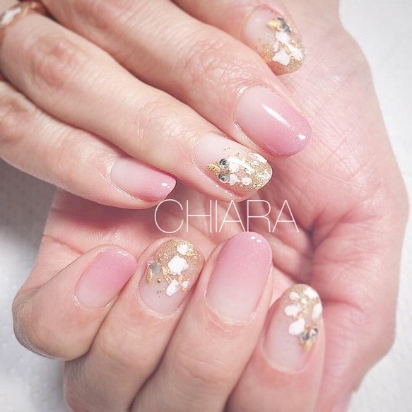 No 430 シェルグラデーション ピンク デート 普段使い ブライダル ネイルチップ ネイルシール 大人ネイルチップ Chiaranails 通販 Creema クリーマ ハンドメイド 手作り クラフト作品の販売サイト