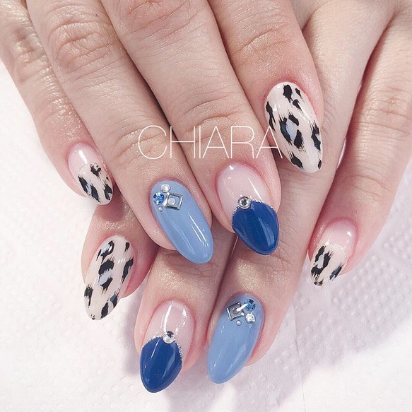 No 433 ブルーレオパードネイル おしゃれ スタイリッシュ デート パーティ ネイルチップ ネイルシール 大人ネイルチップ Chiaranails 通販 Creema クリーマ ハンドメイド 手作り クラフト作品の販売サイト