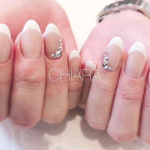 No 516 ベースカラー入りフレンチネイル フォーマル ブライダル 普段使い ネイルチップ ネイルシール 大人のネイル Chiaranails 通販 Creema クリーマ ハンドメイド 手作り クラフト作品の販売サイト