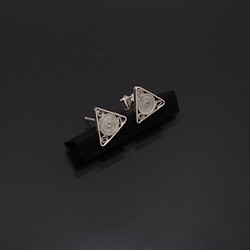 三角のフィリグラーナピアス　-伝統の銀線細工-　SV950　F28 1枚目の画像