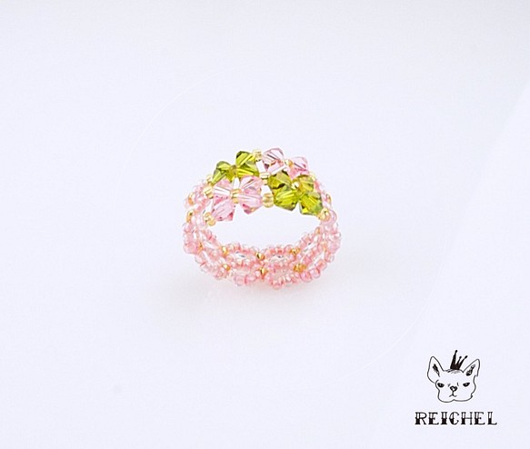 粉色×綠色珠子戒指 第1張的照片