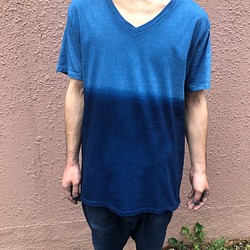 オールシーズンに活躍！藍染めツートンカラーVネックTシャツ Lサイズ 浅葱色＆渋藍　男女兼用『一点物』 1枚目の画像
