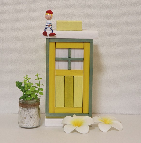 かわいい扉の木製ティッシュケース（イエロー＆グリーン） 1枚目の画像