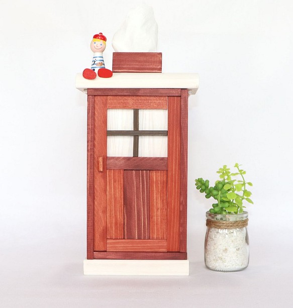 かわいい扉の木製ティッシュケース（ボルドー） 1枚目の画像