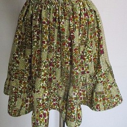 送料無料　花柄の着物で作ったミニスカート ２５９３ 1枚目の画像