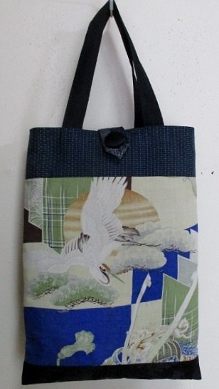 送料無料　大島紬とお宮参り着で作った手提げ袋　３２７３ 1枚目の画像