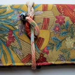 送料無料　花柄の着物で作った和風財布・ポーチ　３４５６ 1枚目の画像