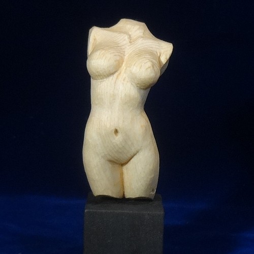 木彫刻 アート『 トルソ 』 裸婦 芸術 アート 女性 ハンドメイド 松 