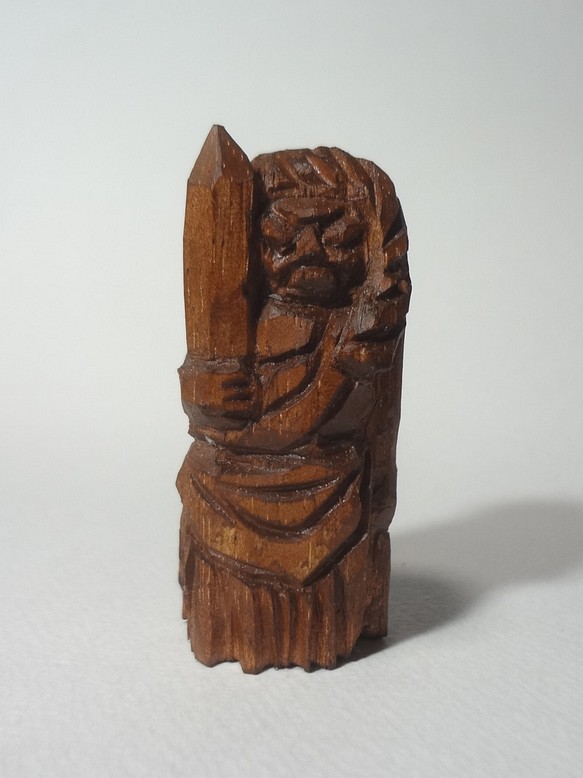 木彫刻 小さな仏像 『 不動明王 立像 』 不動　仏像彫刻　アート　殴り彫り 1枚目の画像