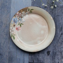 京焼・清水焼　色絵　五寸皿（桜・ピンクとブルー） 1枚目の画像