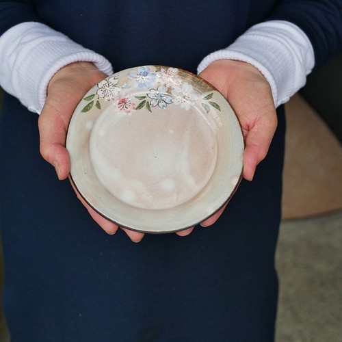 京焼・清水焼 色絵 五寸皿（桜・ピンクとブルー） 皿・プレート Shun 