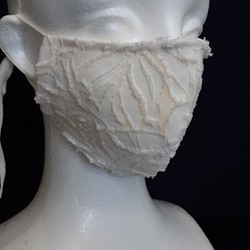 【新作】縫製屋の手作り立体マスク　　薄クリームフリンジレース 1枚目の画像