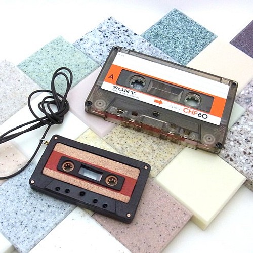 カセットテープモチーフ 長紐ネックレス オレンジ（本革製