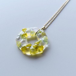 glass flower necklace 1枚目の画像