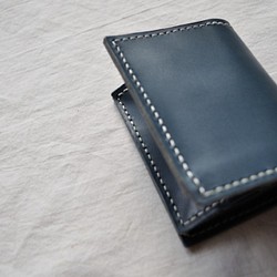 栃木レザー製革のみでの製作にこだわった財布（ＢＯＸコインケース） 1枚目の画像