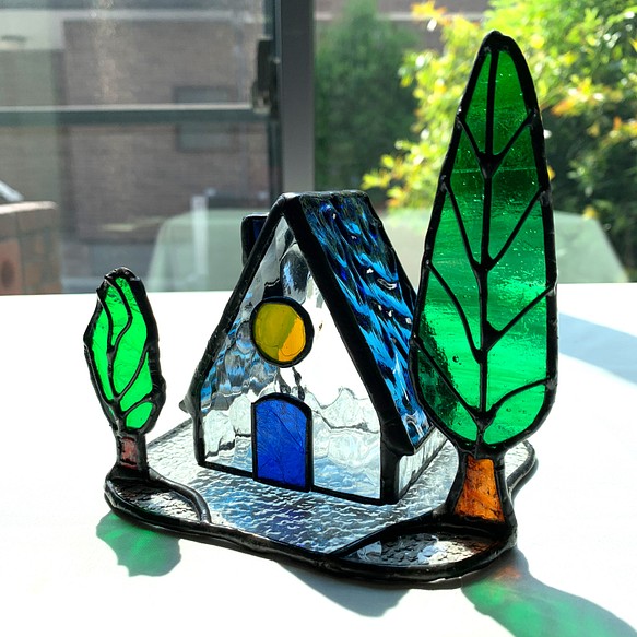ネイビー屋根のお家　ハウス,ガラス,小物,インテリア,プレゼント,癒し,ステンドグラス, 1枚目の画像