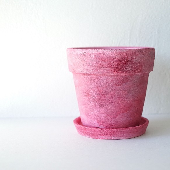 ラズベリー色の植木鉢　リム型ポットL＋トレイ　 Juicy Raspberry flower pot やさしい手ざわり 1枚目の画像