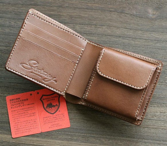 ナチュラルでカジュアルな本格二つ折り財布。栃木レザーハーフウォレット。 1枚目の画像