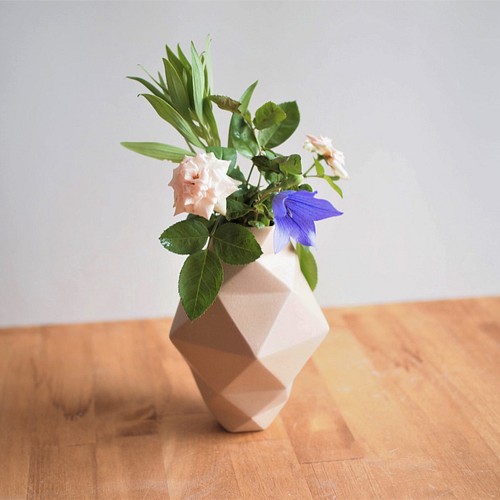 origami花瓶（キャラメル） 一輪挿し・花瓶・花器 plumbook 通販 ...