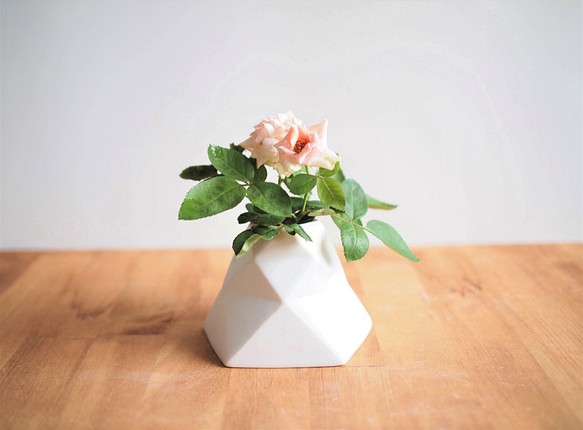 摺紙花瓶 -mont-（白色） 第1張的照片