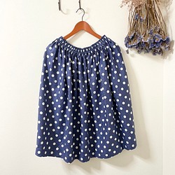 水玉リネンのギャザースカート　＜ブルー＞　麻100％　フリーサイズ　 1枚目の画像