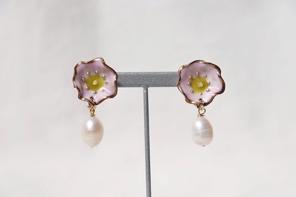 Flower pearl 安売り earrings 七宝焼き 最大54％オフ blossom cherry