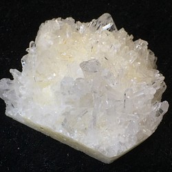 ヒマラヤ産水晶クラスター ⑦ 84g セール1月7日まで 1枚目の画像