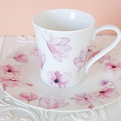 アネモネの花舞うキュートなマグカップ♡ポーセラーツ♡ 1枚目の画像