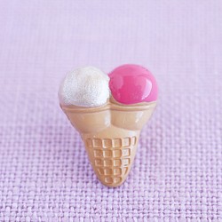 (2個) 15mm ダブルアイスクリームのボタン　フランス製　*　入園　子ども服 1枚目の画像
