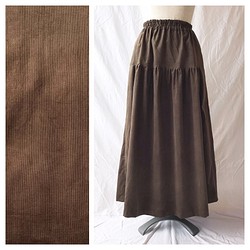 是一款基本款精美燈芯絨分層裙（棕色） 第1張的照片