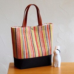 [出售]手工編織風格拼縫條紋廣場手提包（橙色） 第1張的照片