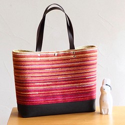 【SALE】手織りグラデーションカラーの大きめトートバッグ（赤） 1枚目の画像